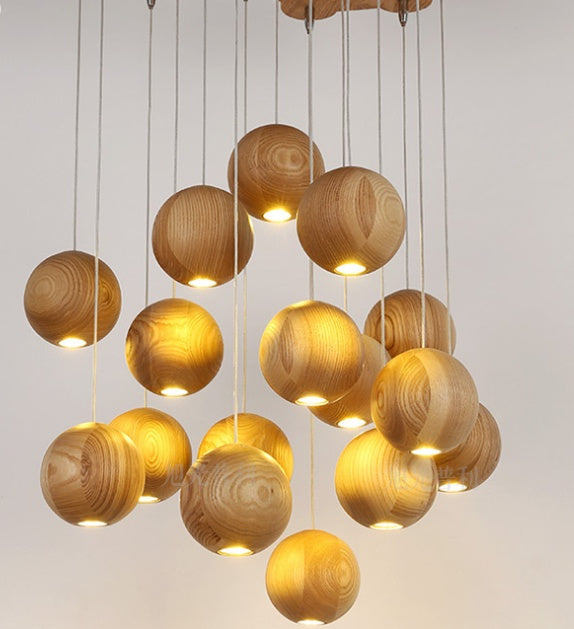 Lustre Nordique en Bois Massif – Design Créatif & Élégant