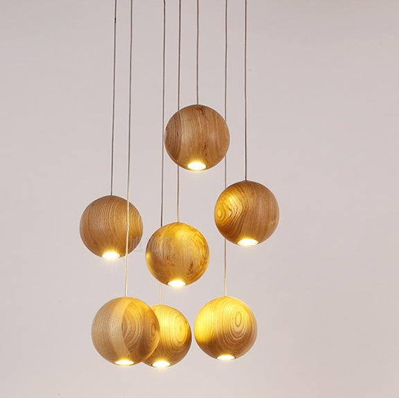 Lustre Nordique en Bois Massif – Design Créatif & Élégant