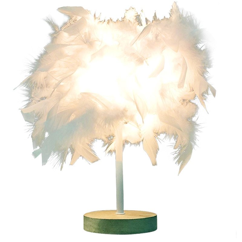 Lampe en Plumes – Ambiance Douce & Élégante
