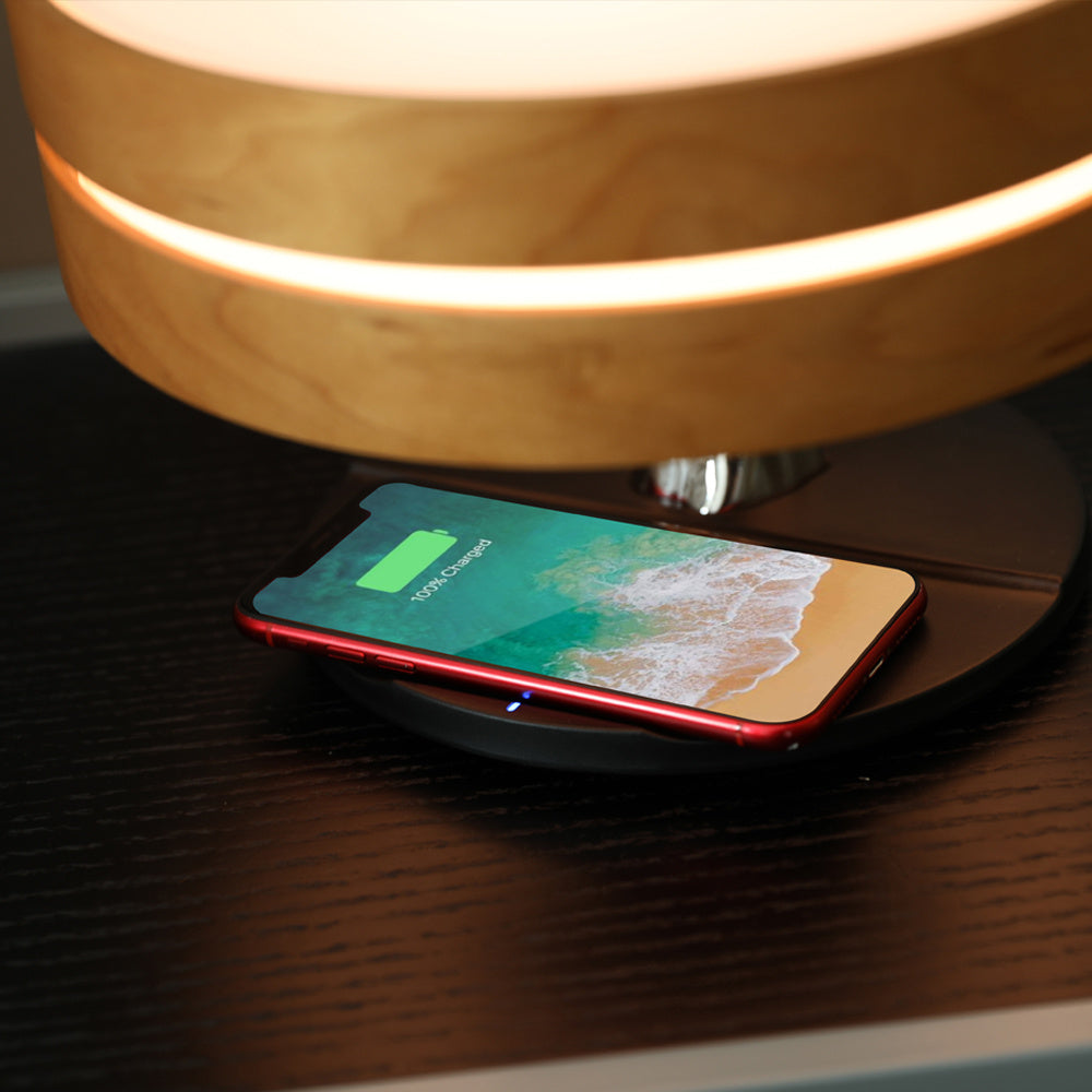 Lampe Connectée avec Haut-Parleur Bluetooth – Éclairage LED, Charge Sans Fil et WiFi