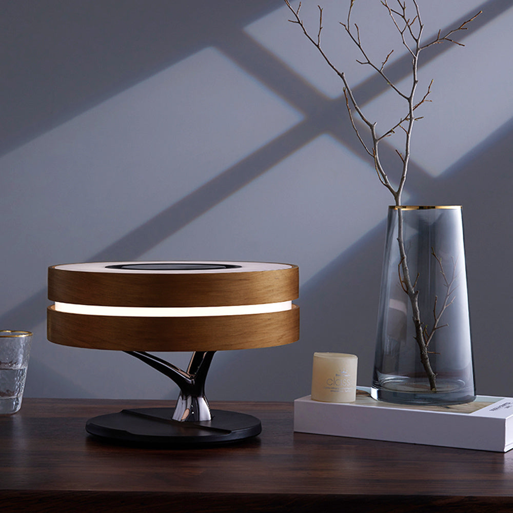 Lampe Connectée avec Haut-Parleur Bluetooth – Éclairage LED, Charge Sans Fil et WiFi